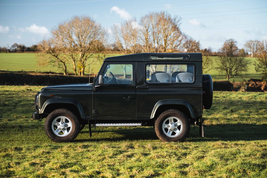 2007 Land Rover Defender 90 - Image 5 of 31