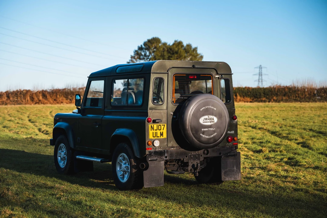 2007 Land Rover Defender 90 - Image 6 of 31