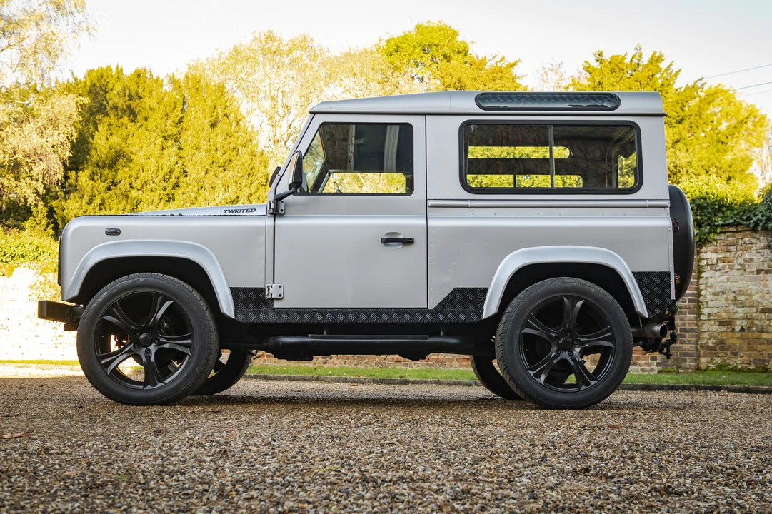 2007 Land Rover Defender 90 - Image 9 of 31