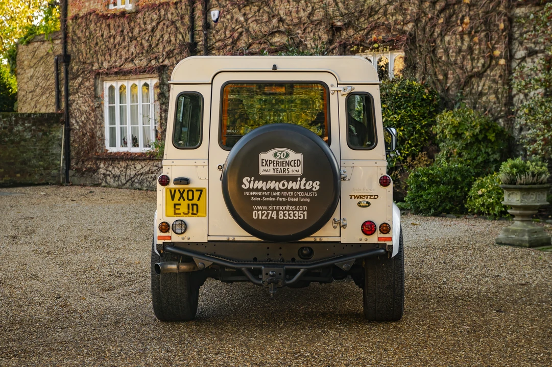 2007 Land Rover Defender 90 - Image 7 of 31