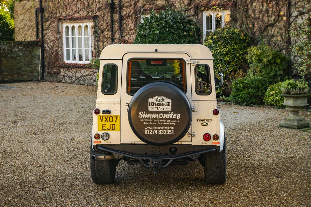 2007 Land Rover Defender 90 - Image 15 of 31