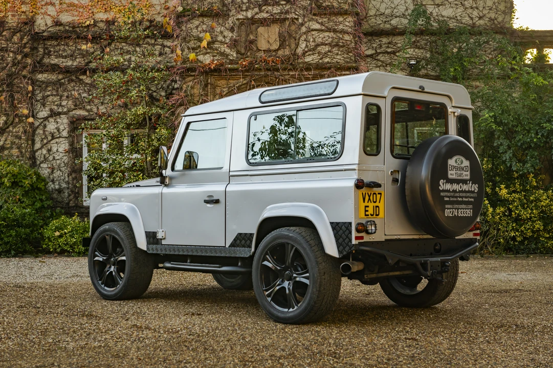 2007 Land Rover Defender 90 - Image 8 of 31