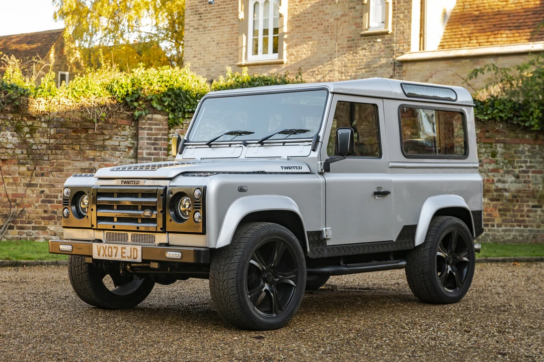 2007 Land Rover Defender 90 - Image 2 of 31