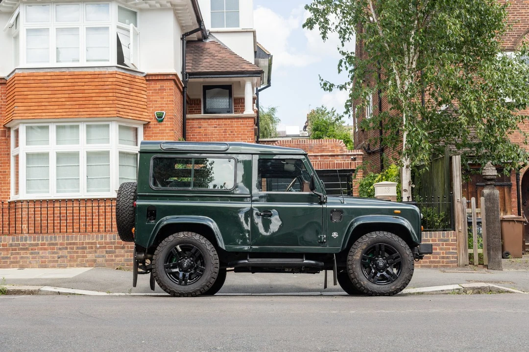 2007 Land Rover Defender 90 - Image 17 of 30