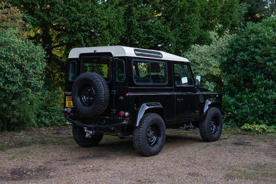 2007 Land Rover Defender 90 - Image 6 of 31