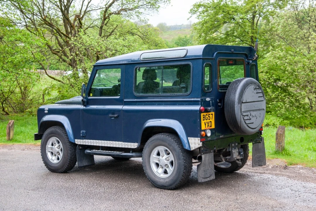 2007 Land Rover Defender 90 - Image 11 of 30