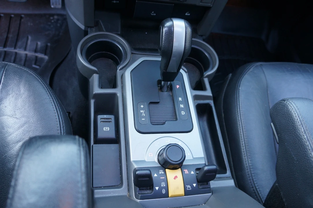 2007 Land Rover Discovery 3rd Gen - Image 15 of 21