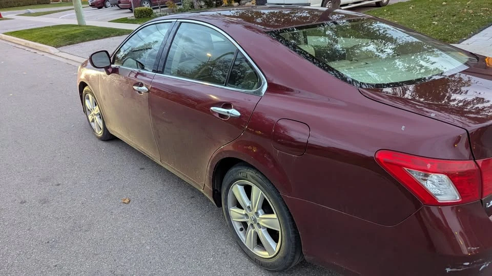 2007 Lexus ES 5th Gen - Image 2 of 10