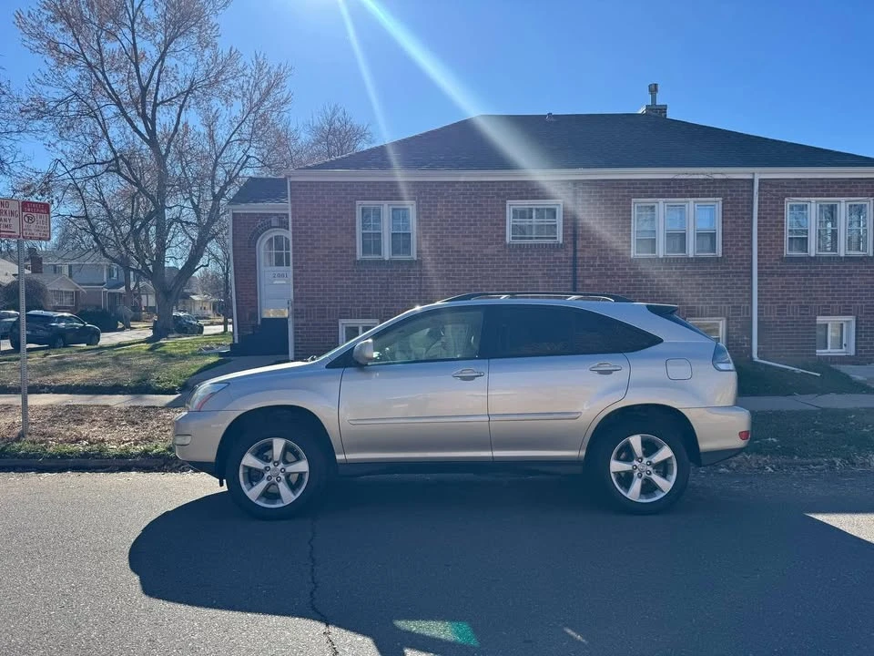 2007 Lexus RX 2nd Gen - Image 3 of 16