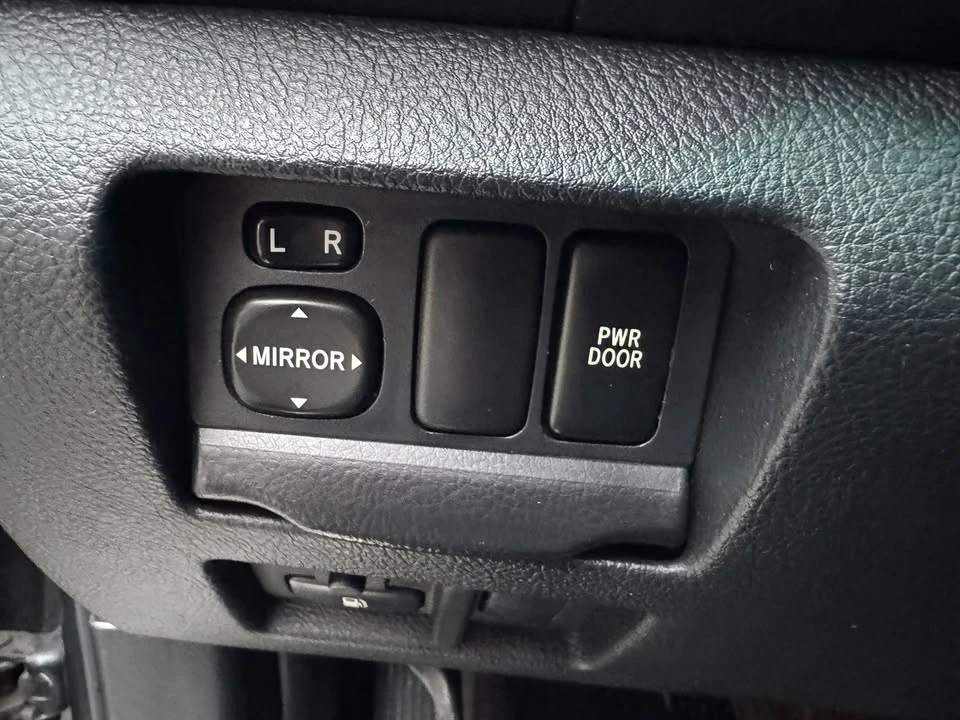 2007 Lexus RX 2nd Gen - Image 14 of 20