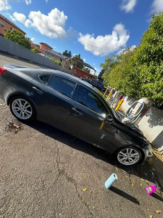 2007 Lexus IS 2nd Gen - Image 13 of 17