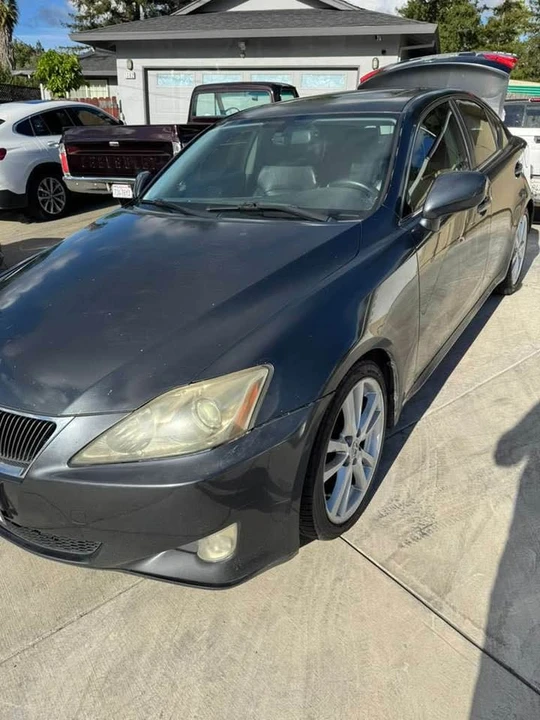 2007 Lexus IS 2nd Gen - Image 11 of 17