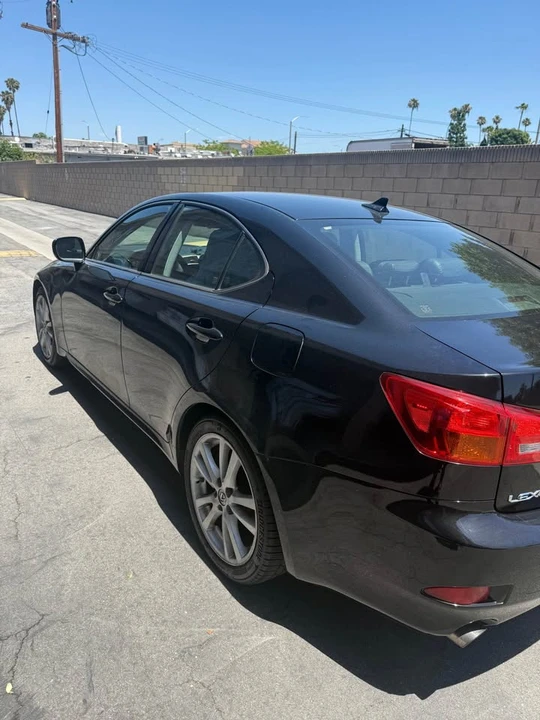 2007 Lexus IS 2nd Gen - Image 2 of 13