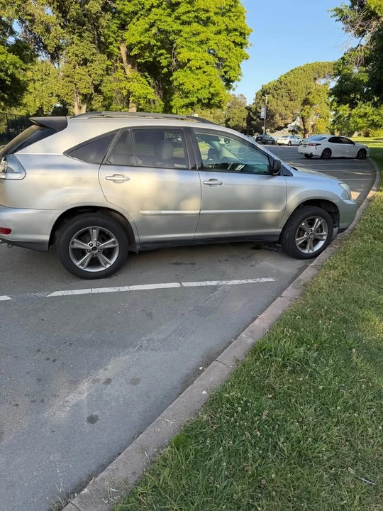 2007 Lexus RX 2nd Gen - Image 2 of 8