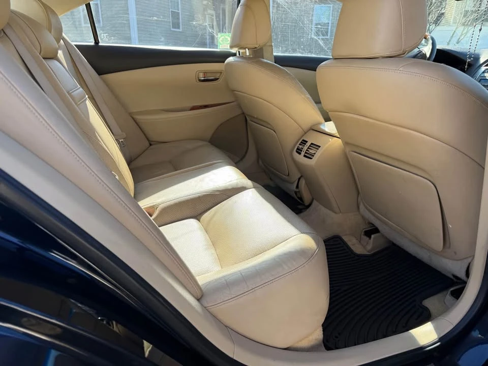 2007 Lexus ES 5th Gen - Image 4 of 7