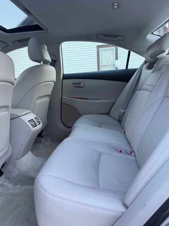 2007 Lexus ES 5th Gen - Image 11 of 19