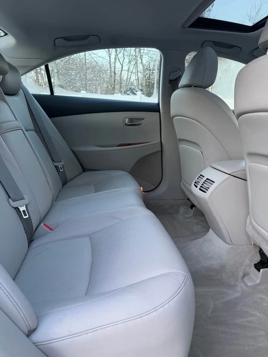 2007 Lexus ES 5th Gen - Image 10 of 19