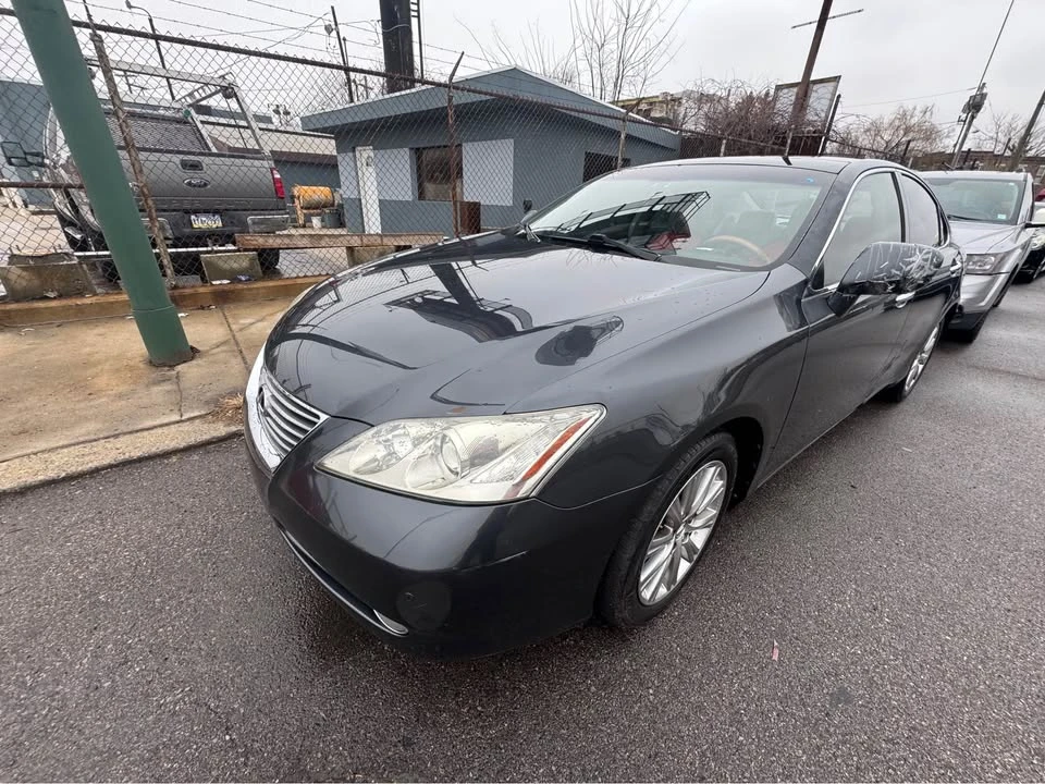 2007 Lexus ES 5th Gen - Image 4 of 10