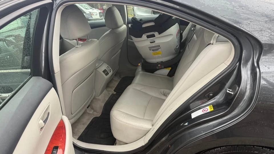 2007 Lexus ES 5th Gen - Image 10 of 16