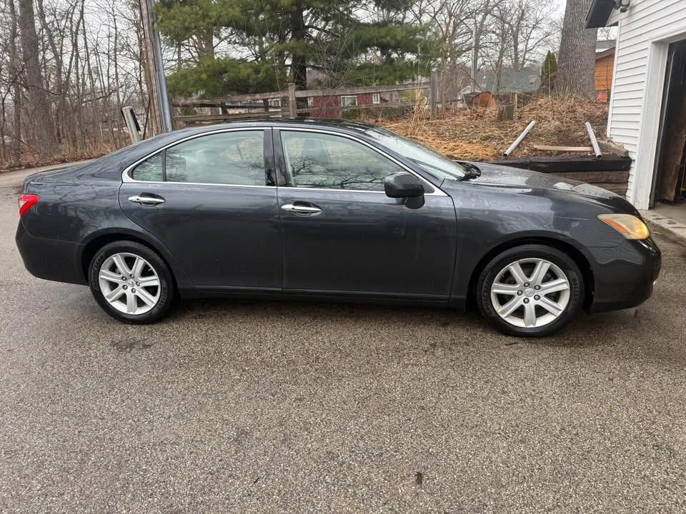 2007 Lexus ES 5th Gen - Image 3 of 16