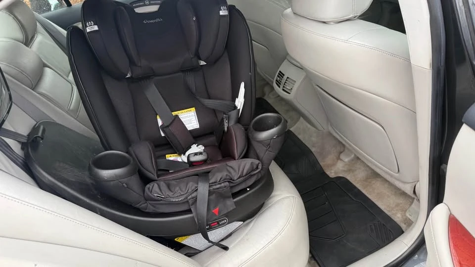 2007 Lexus ES 5th Gen - Image 11 of 16