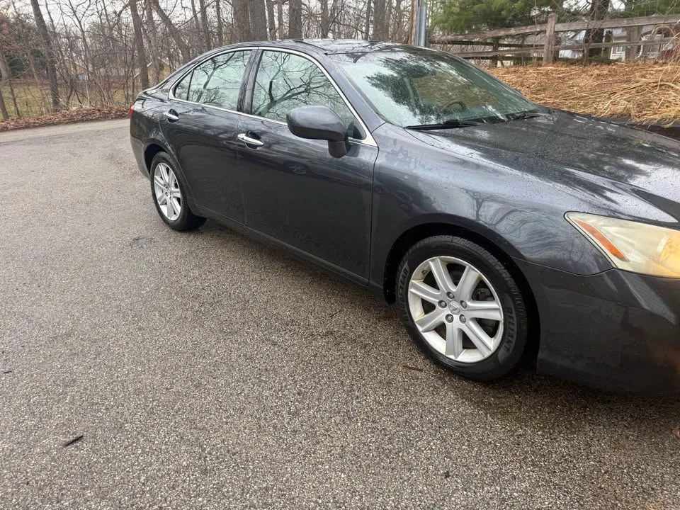 2007 Lexus ES 5th Gen - Image 2 of 16