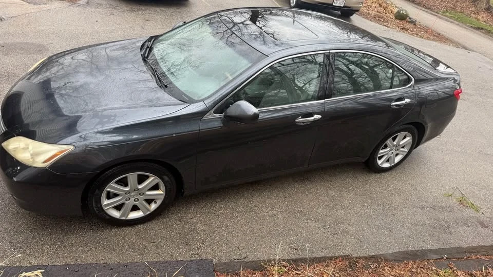 2007 Lexus ES 5th Gen - Image 4 of 16