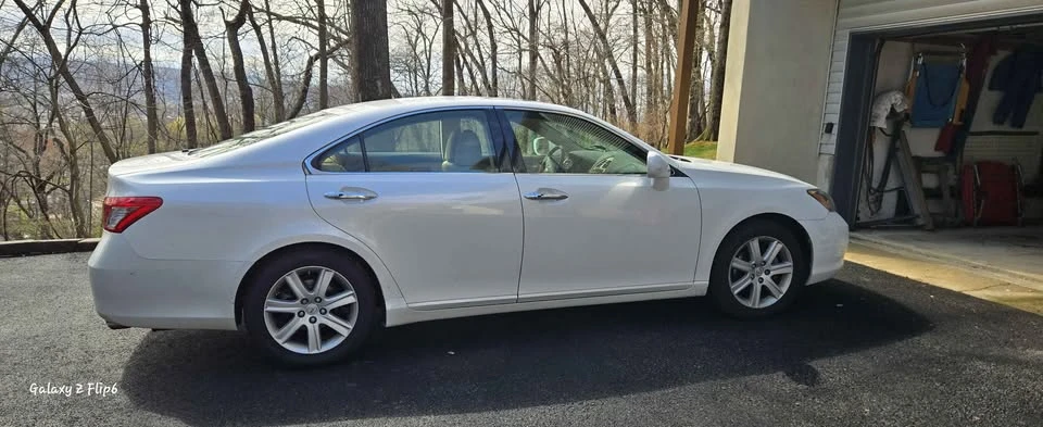 2007 Lexus ES 5th Gen - Image 3 of 7