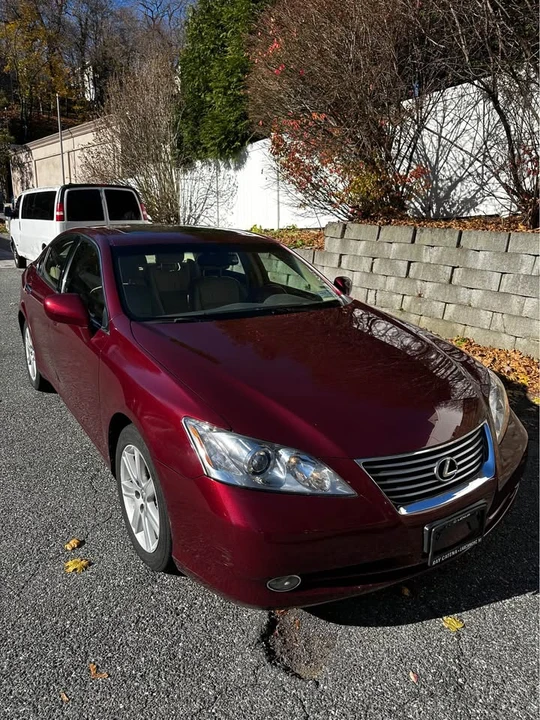 2007 Lexus ES 5th Gen - Image 2 of 15