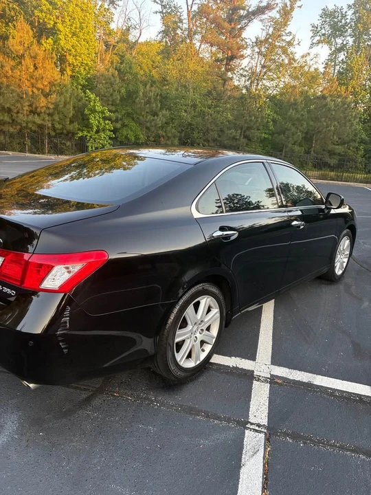 2007 Lexus ES 5th Gen - Image 2 of 13