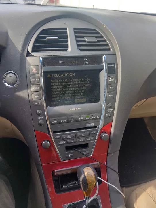 2007 Lexus ES 5th Gen - Image 10 of 15