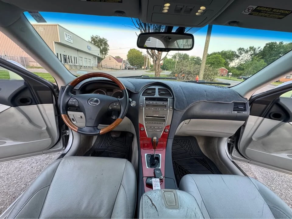 2007 Lexus ES 5th Gen - Image 15 of 17