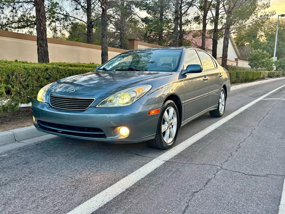 2007 Lexus ES 5th Gen - Image 2 of 14