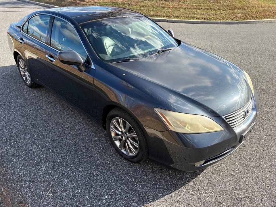 2007 Lexus ES 5th Gen - Image 5 of 10