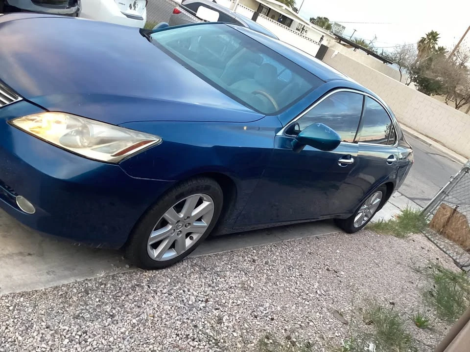 2007 Lexus ES 4th Gen - Image 2 of 10