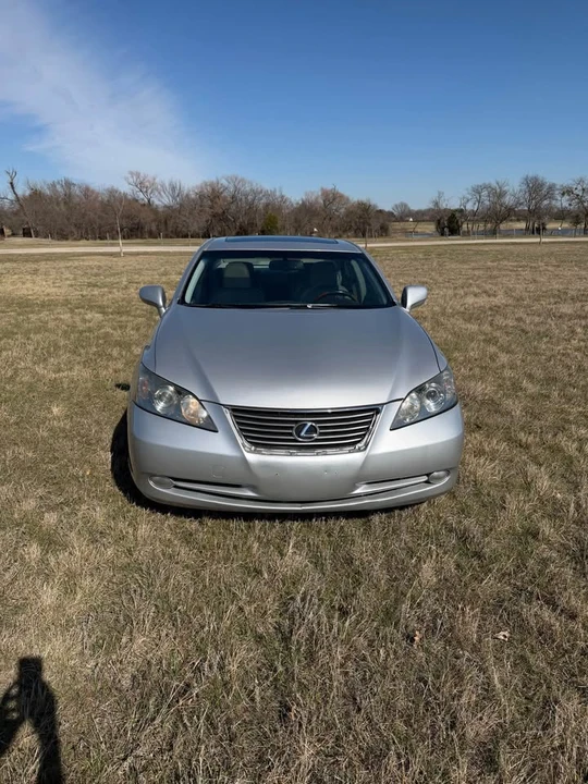 2007 Lexus ES 5th Gen - Image 2 of 8
