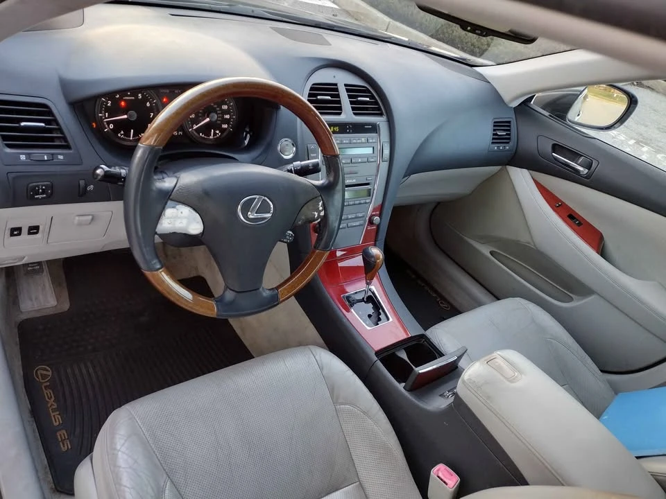 2007 Lexus ES 5th Gen - Image 9 of 12