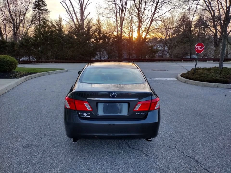 2007 Lexus ES 5th Gen - Image 5 of 12