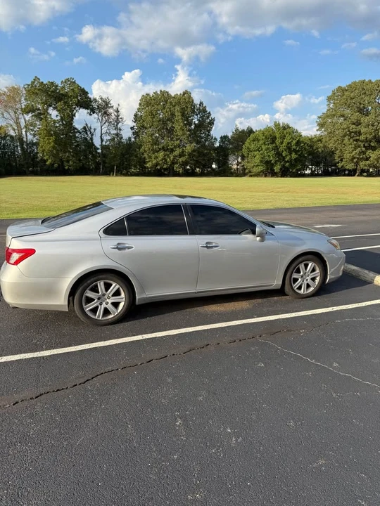 2007 Lexus ES 5th Gen - Image 4 of 6