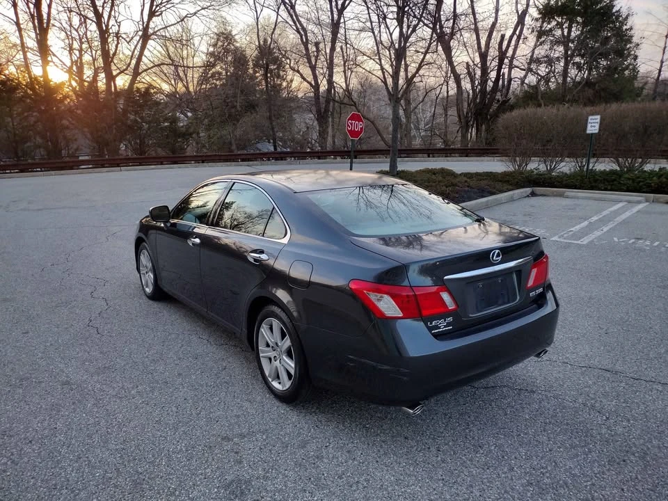 2007 Lexus ES 5th Gen - Image 6 of 12