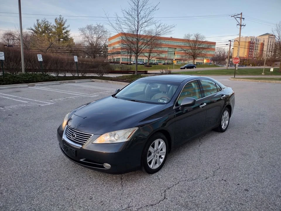2007 Lexus ES 5th Gen - Image 2 of 12
