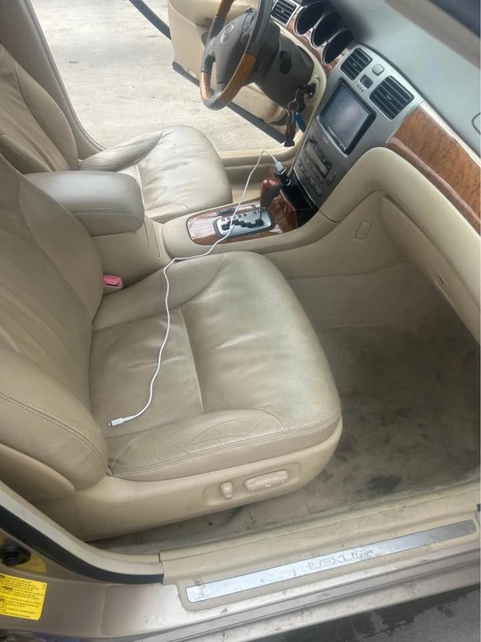 2007 Lexus ES 4th Gen - Image 10 of 10