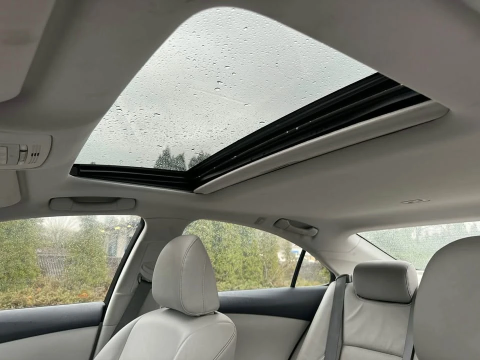 2007 Lexus ES 5th Gen - Image 11 of 13