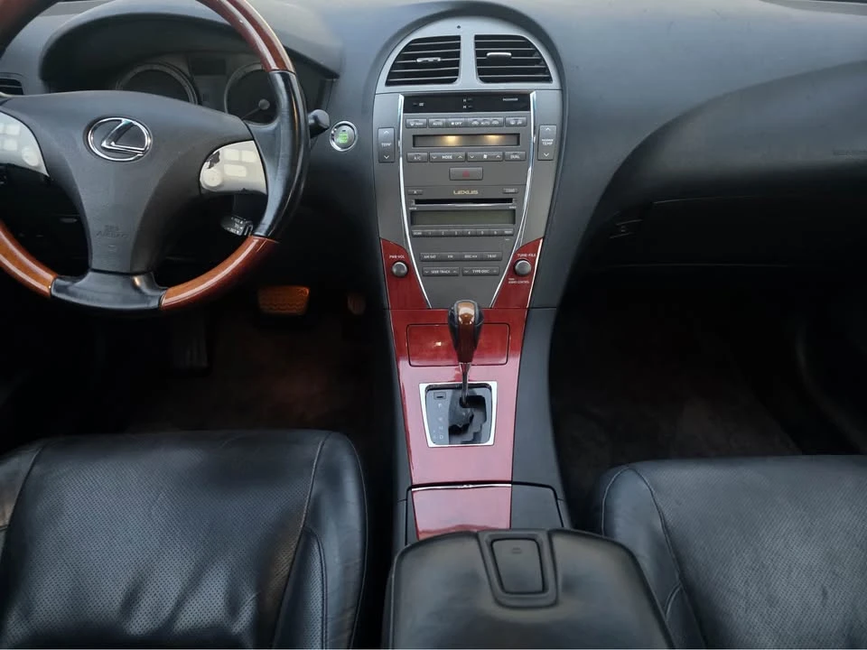 2007 Lexus ES 5th Gen - Image 8 of 17