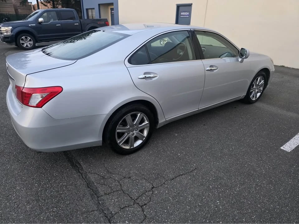 2007 Lexus ES 5th Gen - Image 4 of 17