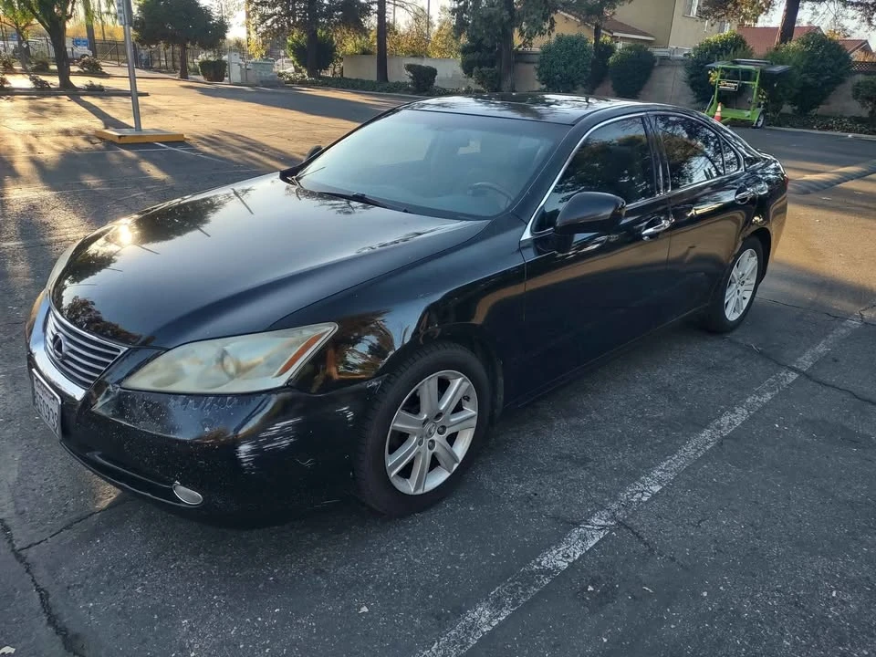 2007 Lexus ES 5th Gen - Image 2 of 10