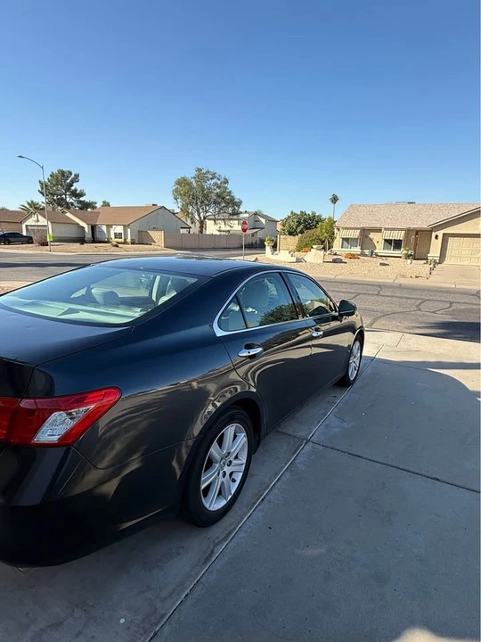 2007 Lexus ES 5th Gen - Image 4 of 10