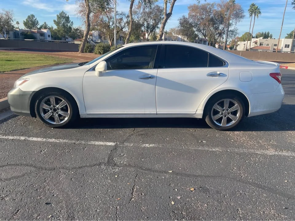 2007 Lexus ES 5th Gen - Image 3 of 10