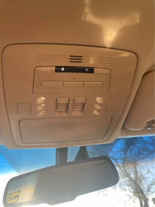 2007 Lexus ES 5th Gen - Image 5 of 10