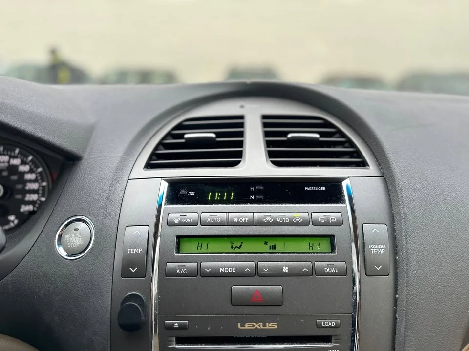2007 Lexus ES 5th Gen - Image 12 of 16